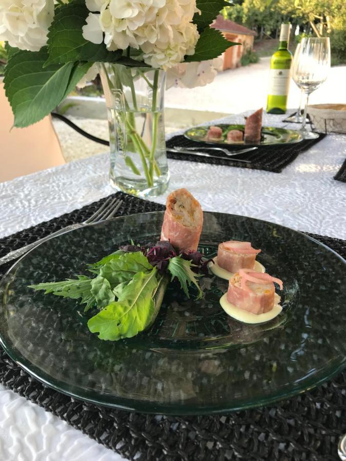 مبيت وإفطار Porcheresse Les Ombrieres المظهر الخارجي الصورة