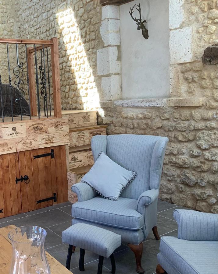 مبيت وإفطار Porcheresse Les Ombrieres المظهر الخارجي الصورة